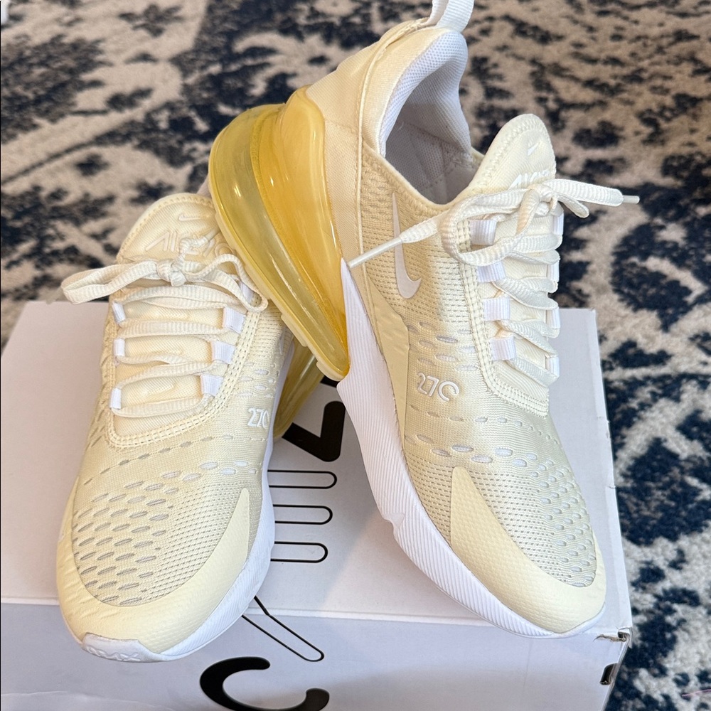 Nike Air Max 270